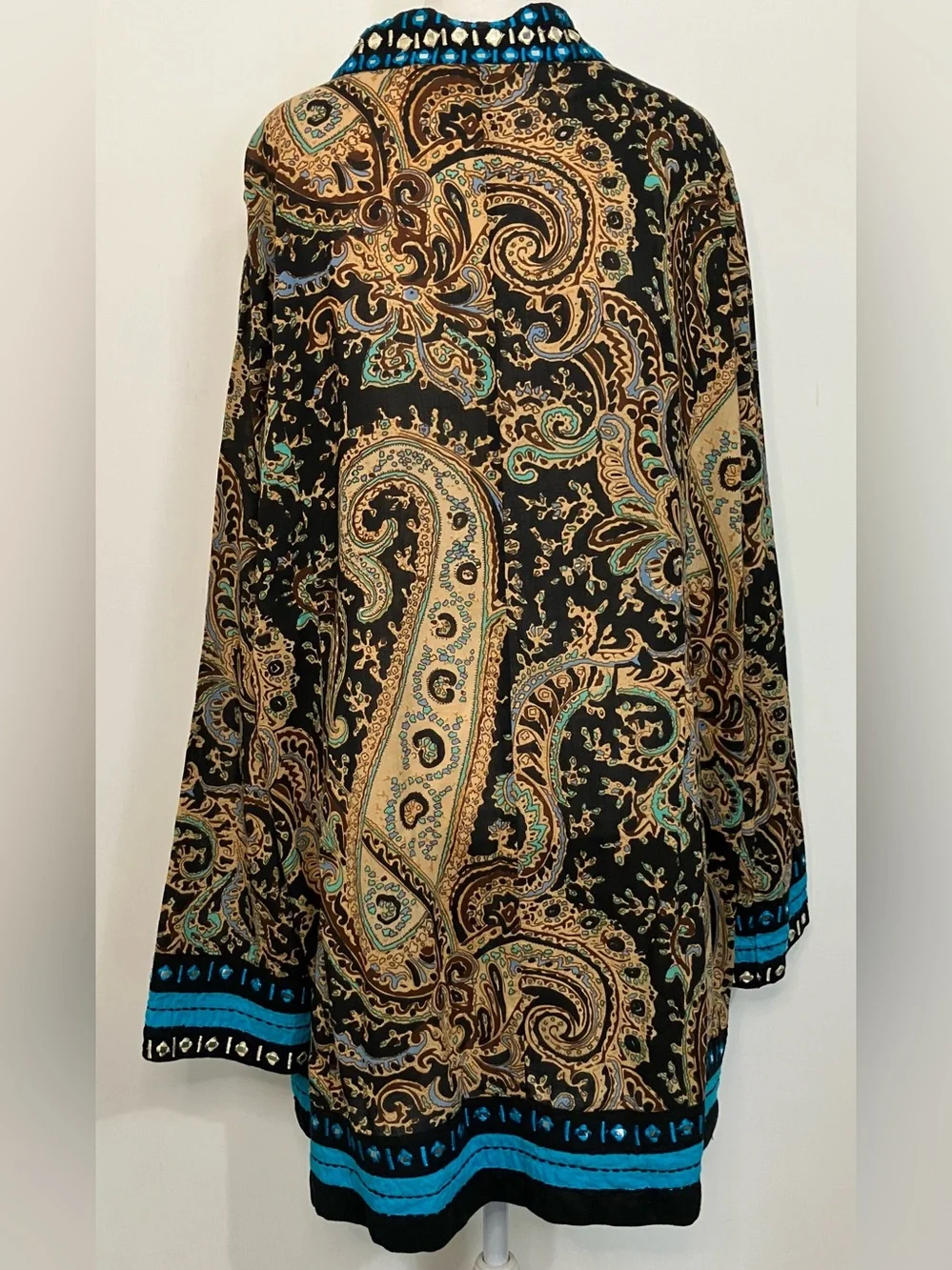 Soft Surroundings Tunic Top Aubrey 2X Blue Black Paisley V-Neck Boho Embroidered - Picture 10 of 12